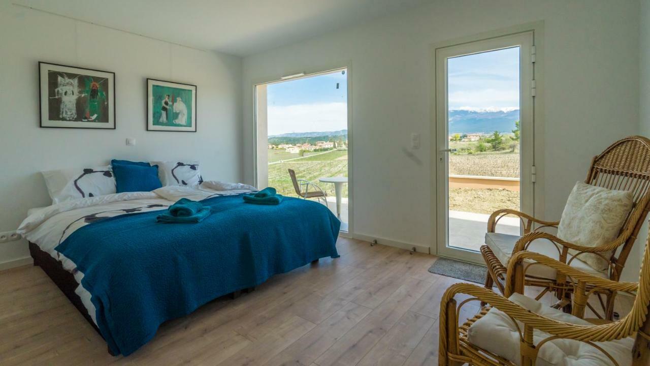 Les Terrasses De Cascavelle Villa Blauvac Exterior photo